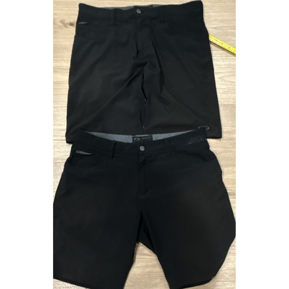 2 Oakley Men's Black Shorts Logo Pockets Button Flat Front Casual Summer Sports